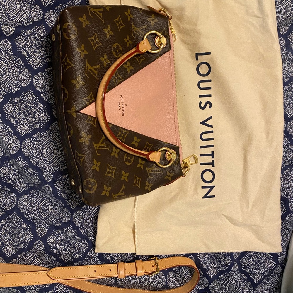 V Tote bb